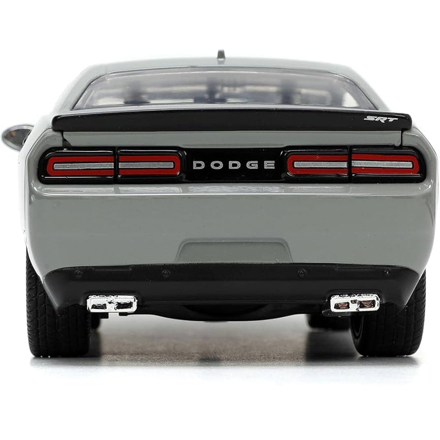 JADA トムとジェリー 2015 ダッジ・チャレンジャー・ヘルキャット Jada 1:24 Tom & Jerry 2015 Dodge Challenger Hellcat with